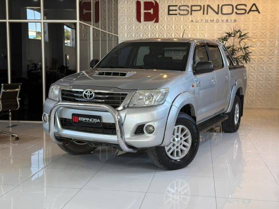 TOYOTA HILUX 3.0 STD 4X4 CD 16V TURBO INTERCOOLER DIESEL 4P MANUAL